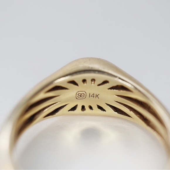 Sydney Evan Oval Pinky Signet Ring 4 - Picture 4 of 8